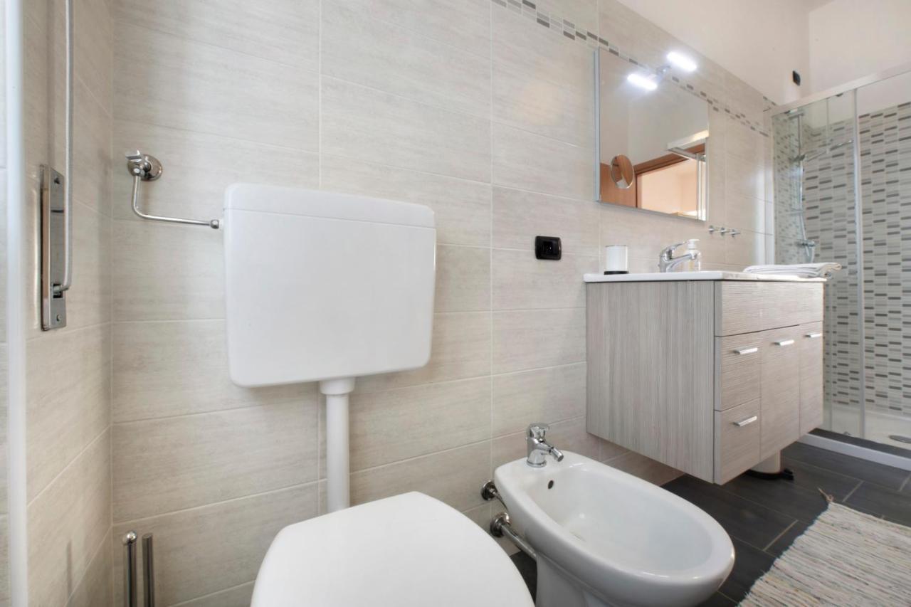 Sibi Apartment Lierna Ngoại thất bức ảnh